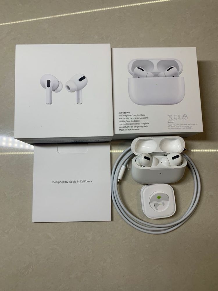 Продается Наушники Airpods