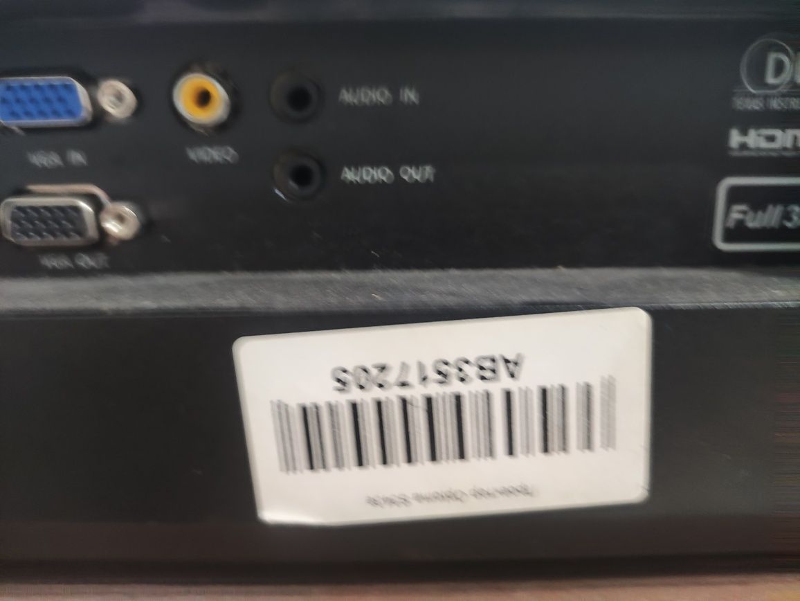 Продам проектор Optoma S343e