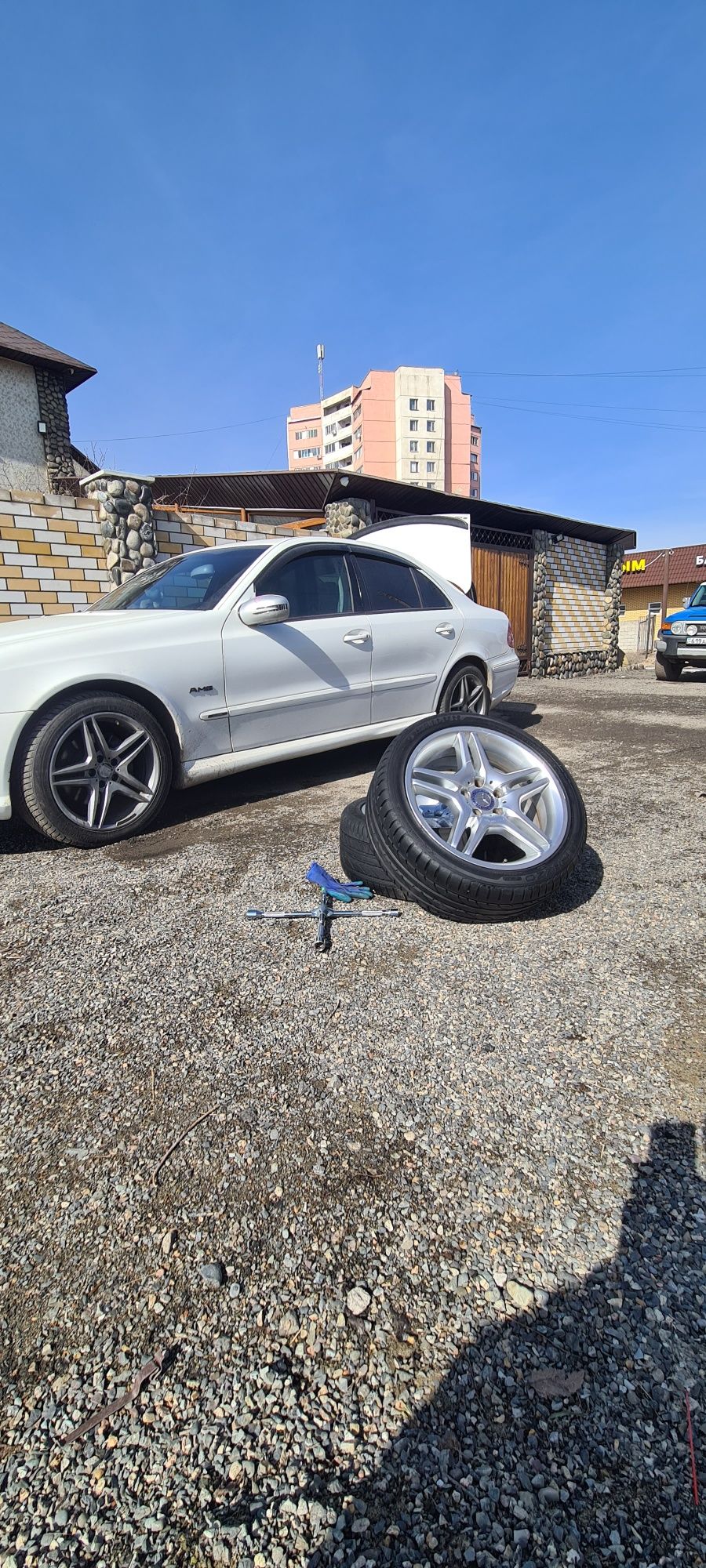 Продам диски с резиной