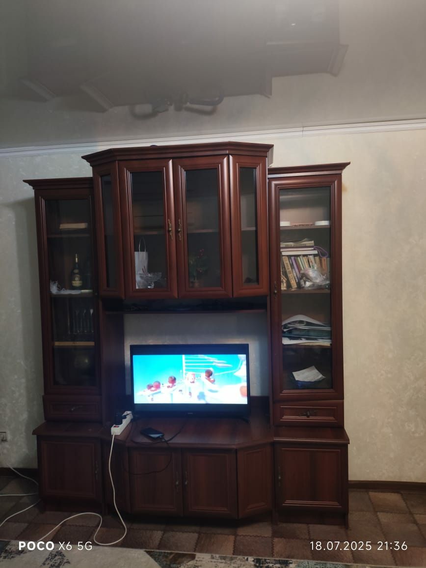 Прихожка мен сервант