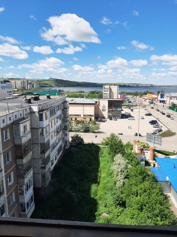 Продам 3-х квартиру в центре