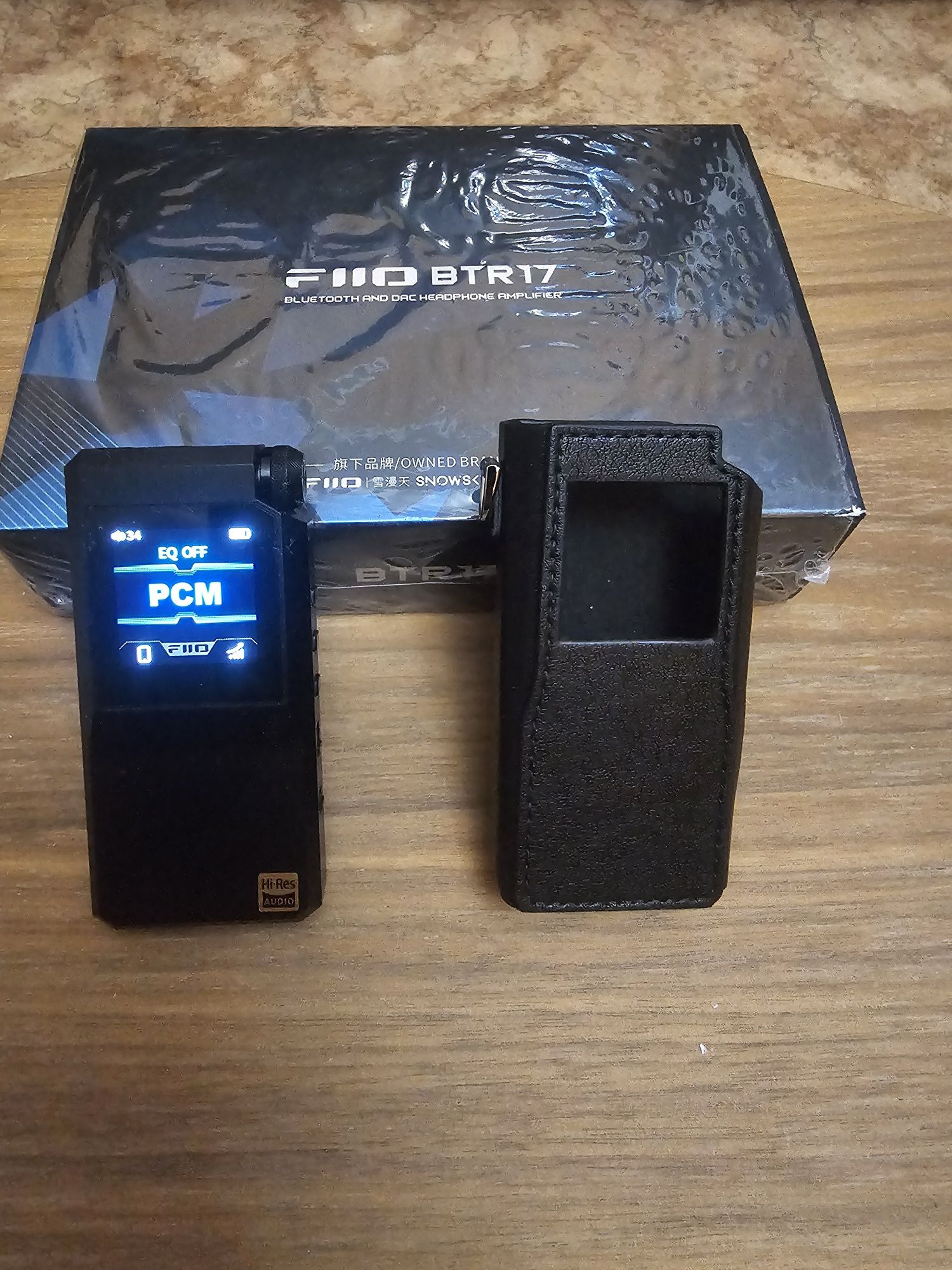 Продается цап/усилитель Fiio BTR17