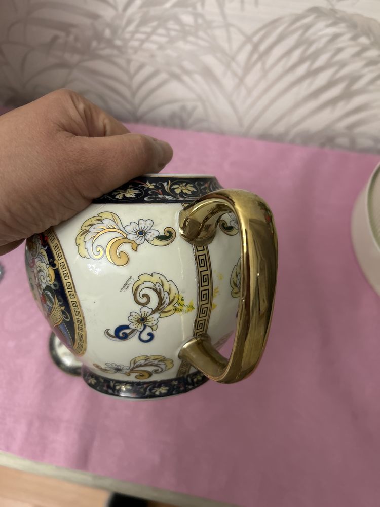 Продам красивый чайник