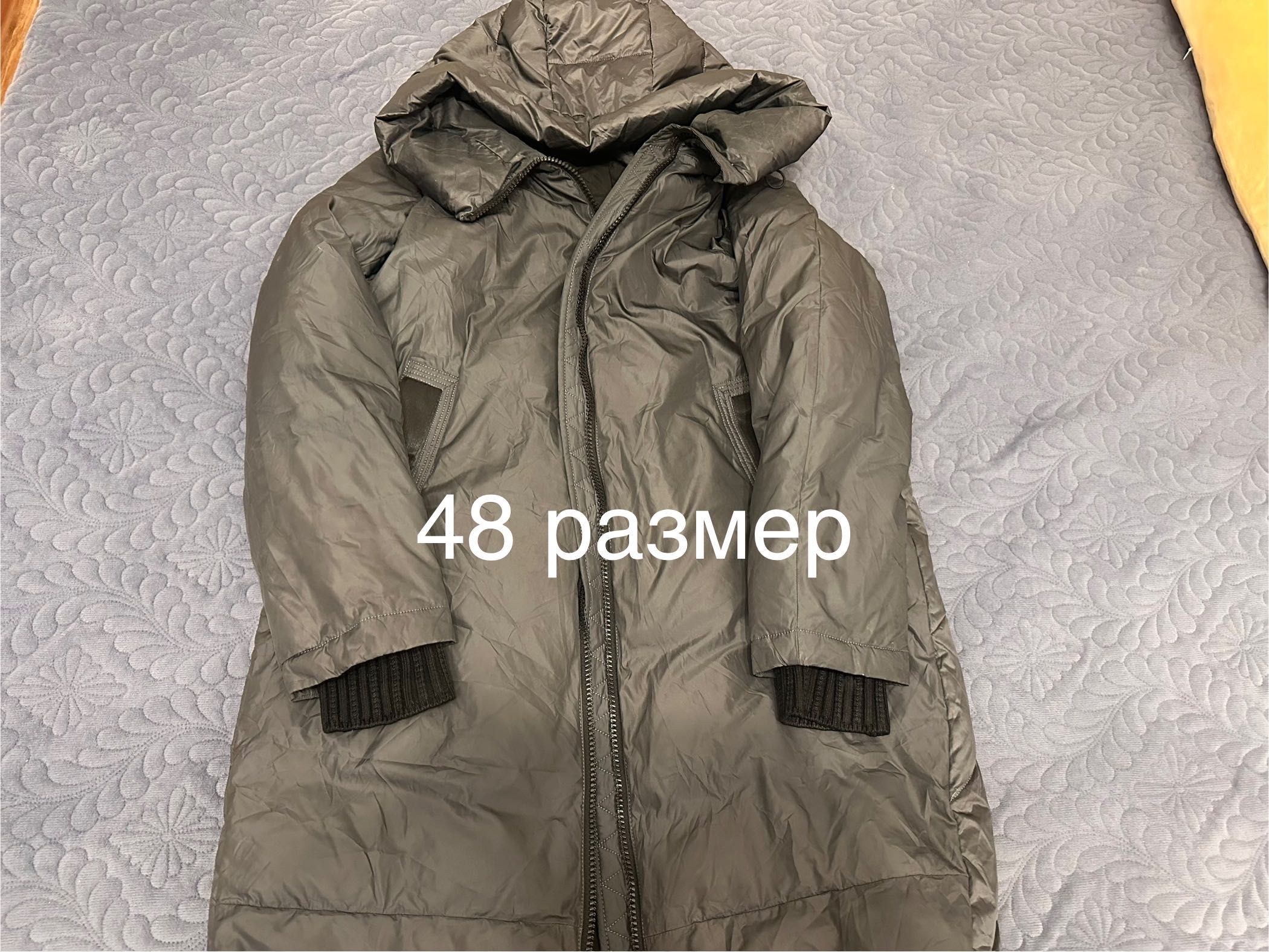 Продам женскую зимнюю куртку