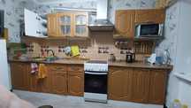 Продам кухню б/у, длина столешницы 3,4м, без плиты,.
