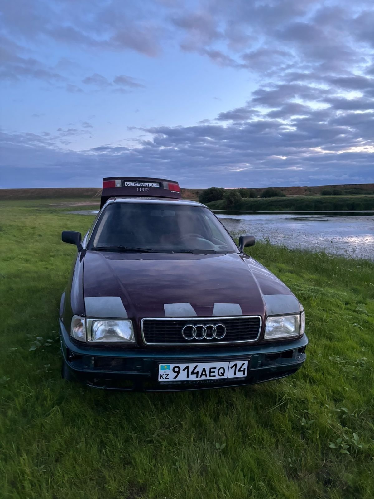 Продам срочно ауди 80