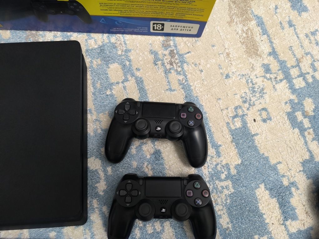 Sony PlayStation 4