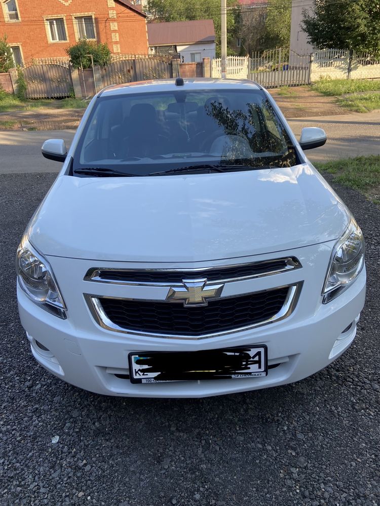 Авто chevrolet cobalt 2022