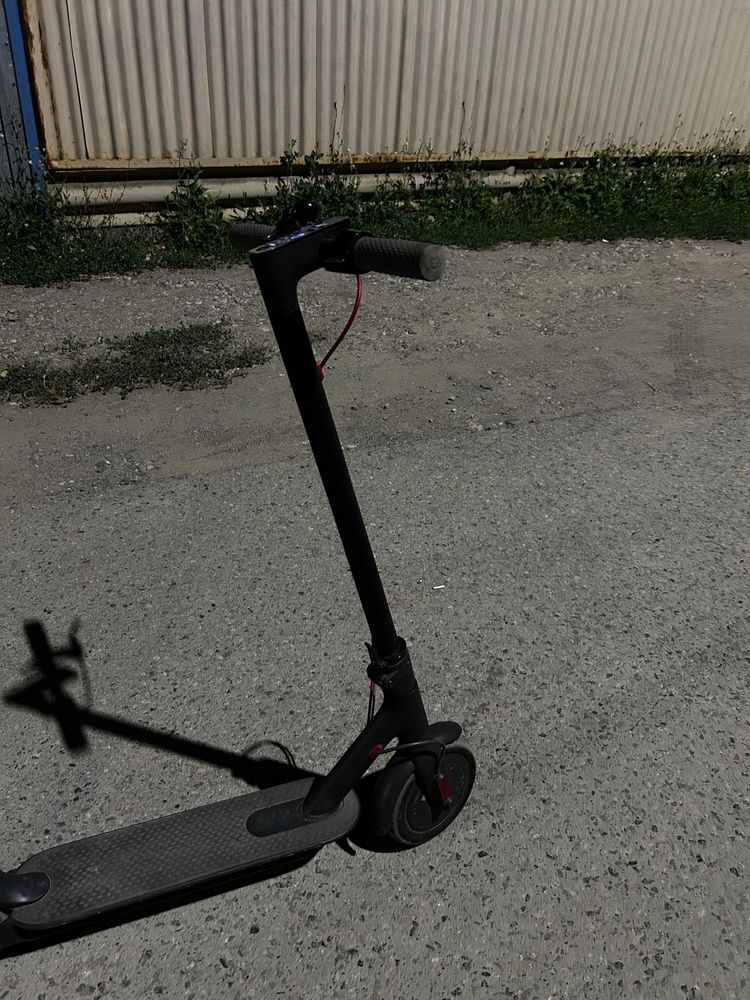 Продаю электросамокат Xiaomi Mijia S1