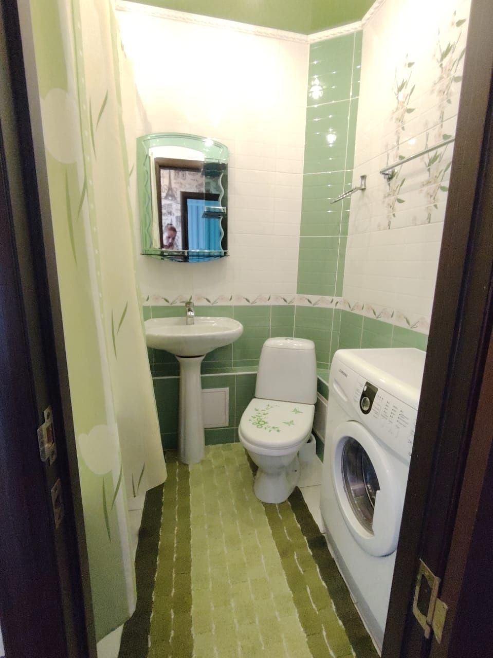 Продам 1-ком квартиру район маг.Короны.