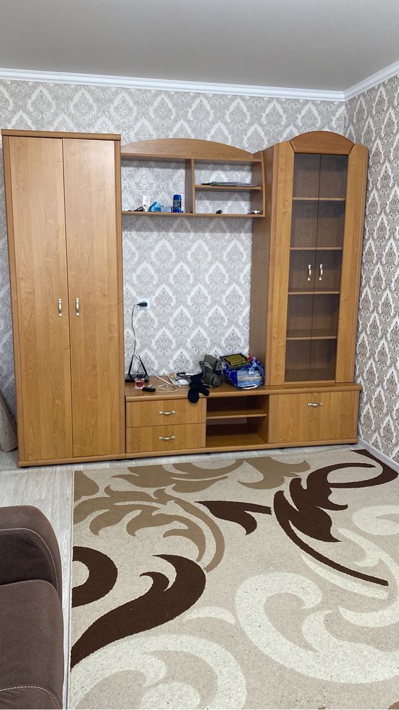 Продам стенку в хорошем состояние