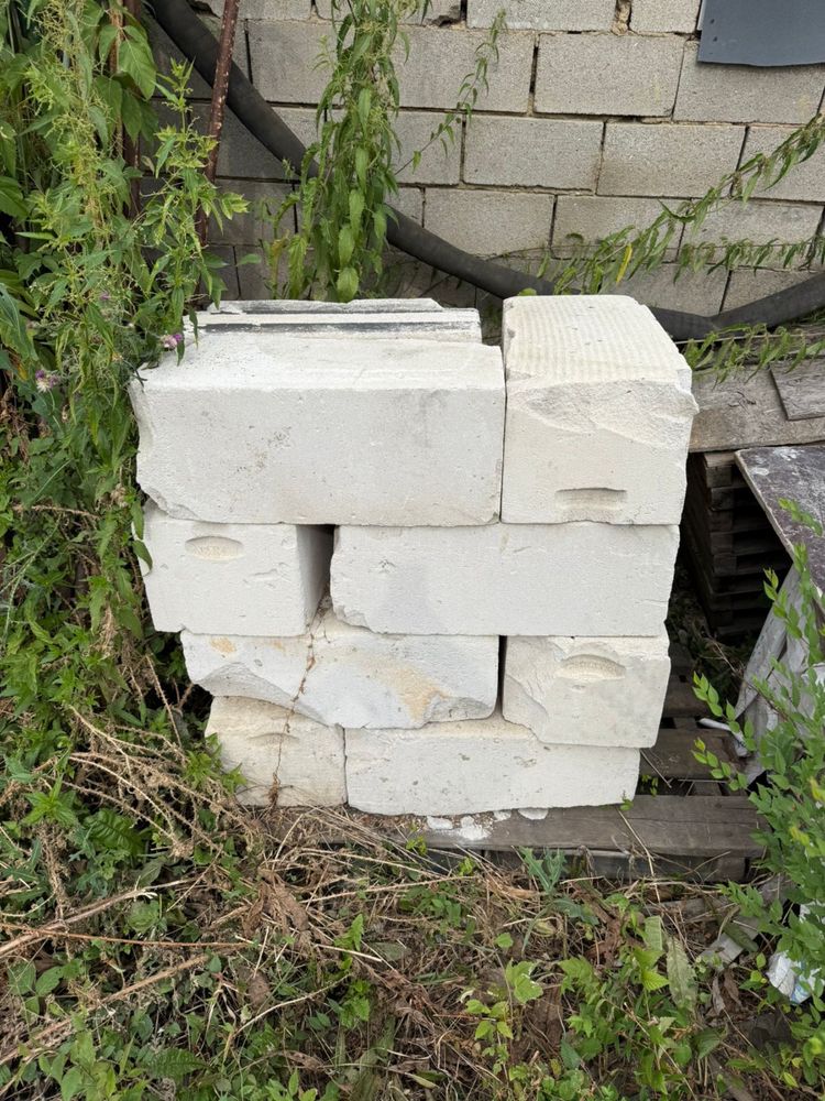 Продам советский красный кирпич, газоблоки