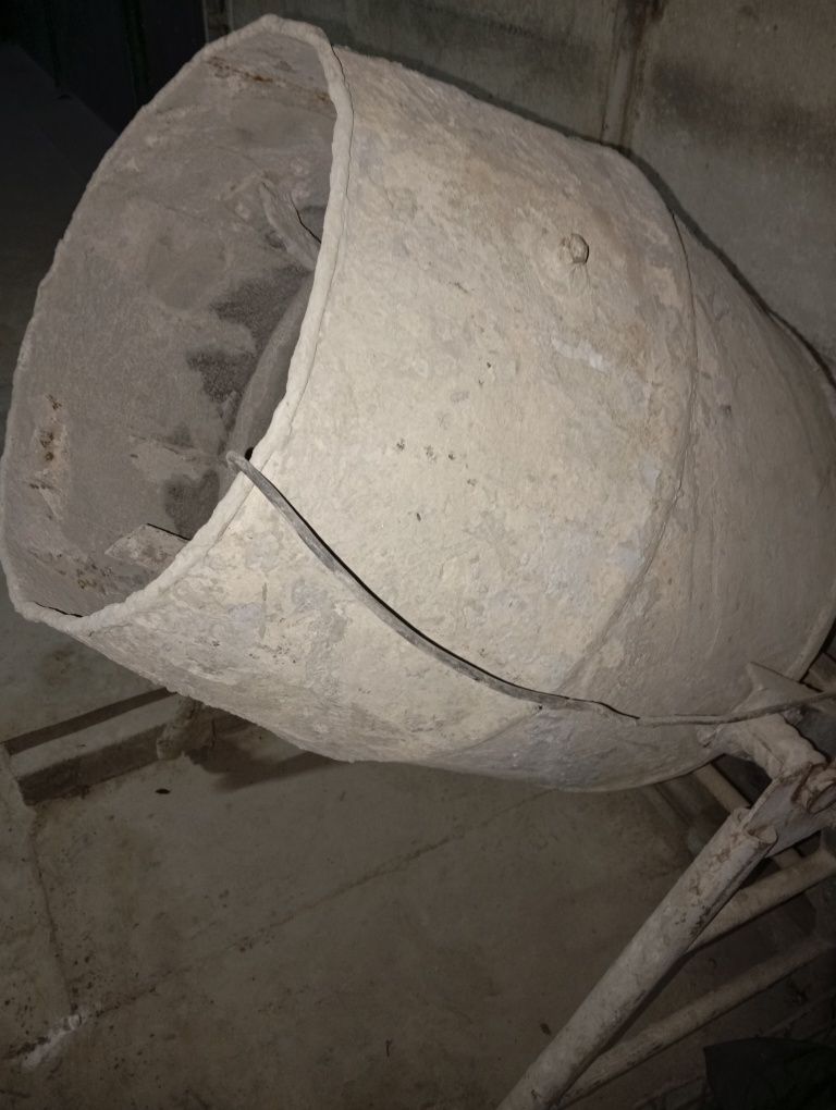 Бетономешалка в аренду.6000тенге  день