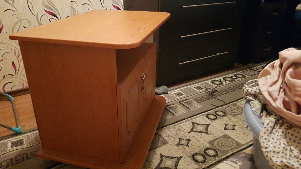 Тумба под телевизор