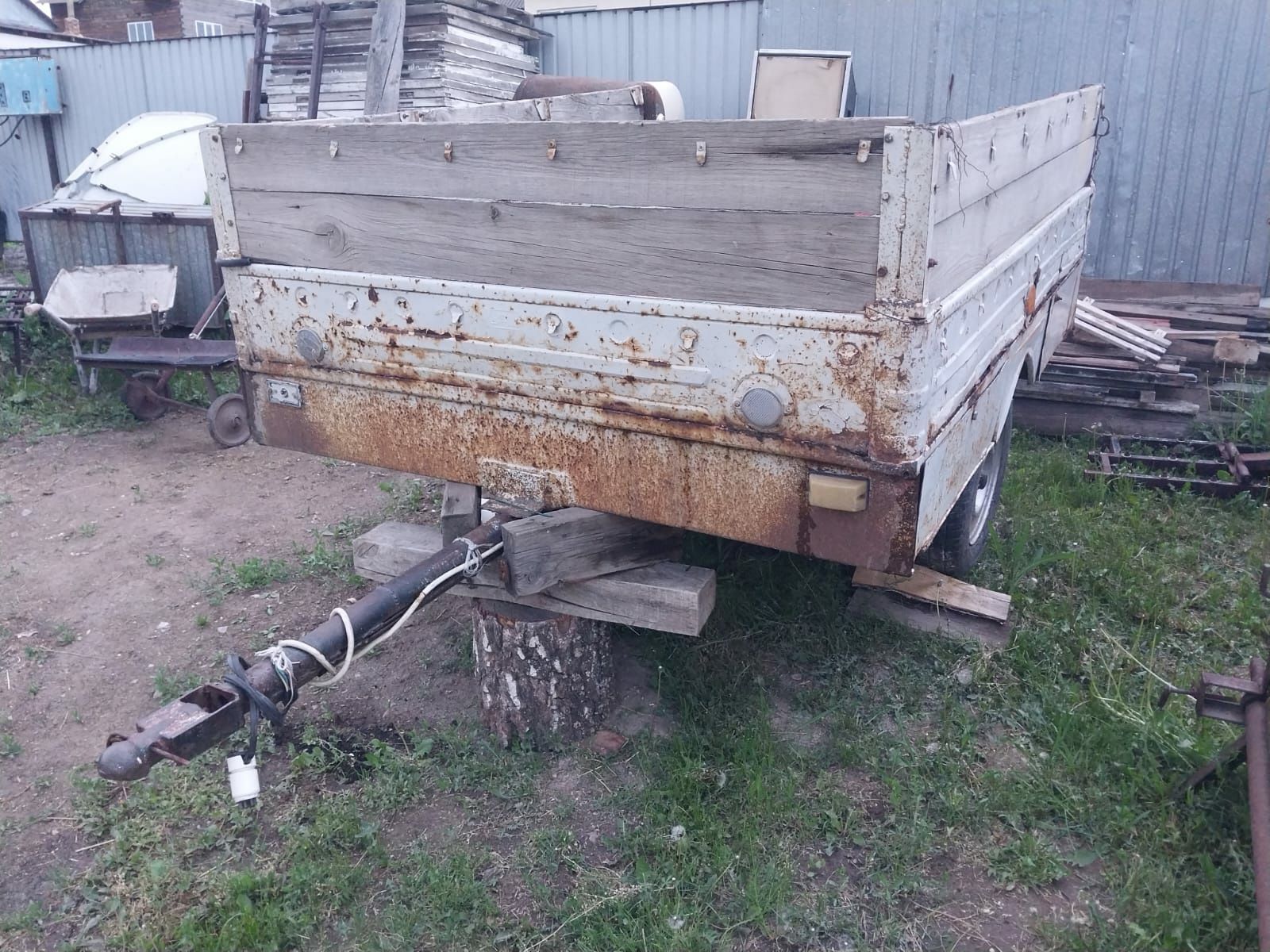 Продам прицеп легковой