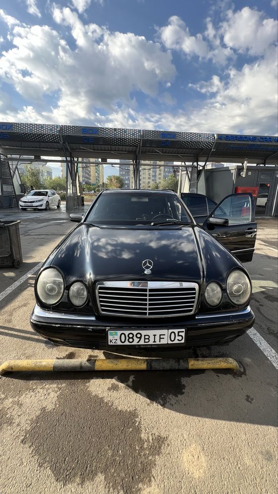 Mercedes W210 E320