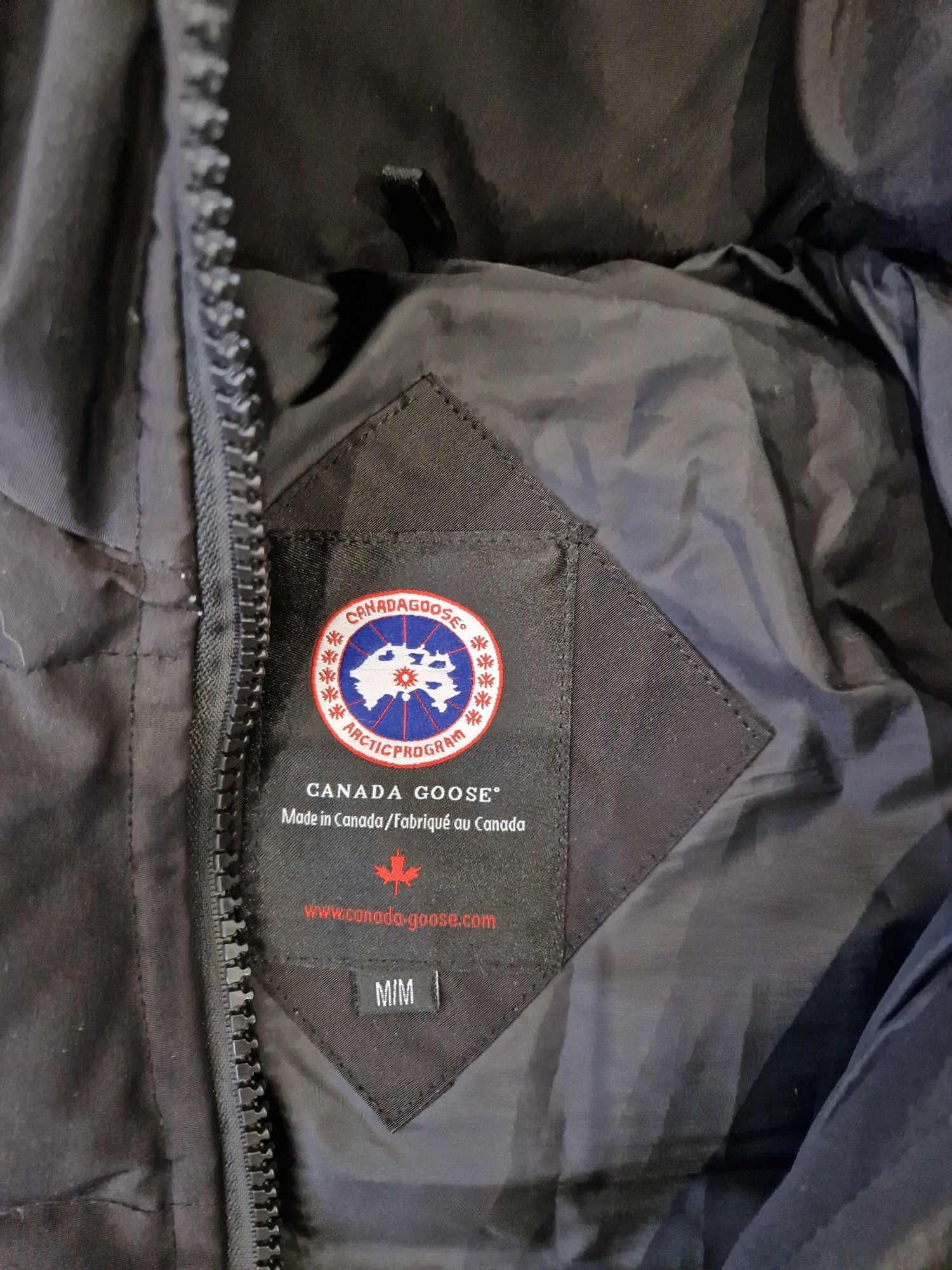 Зимняя куртка Canada Goose