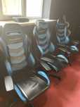 Продам игровые компьютерные кресла DxRacer