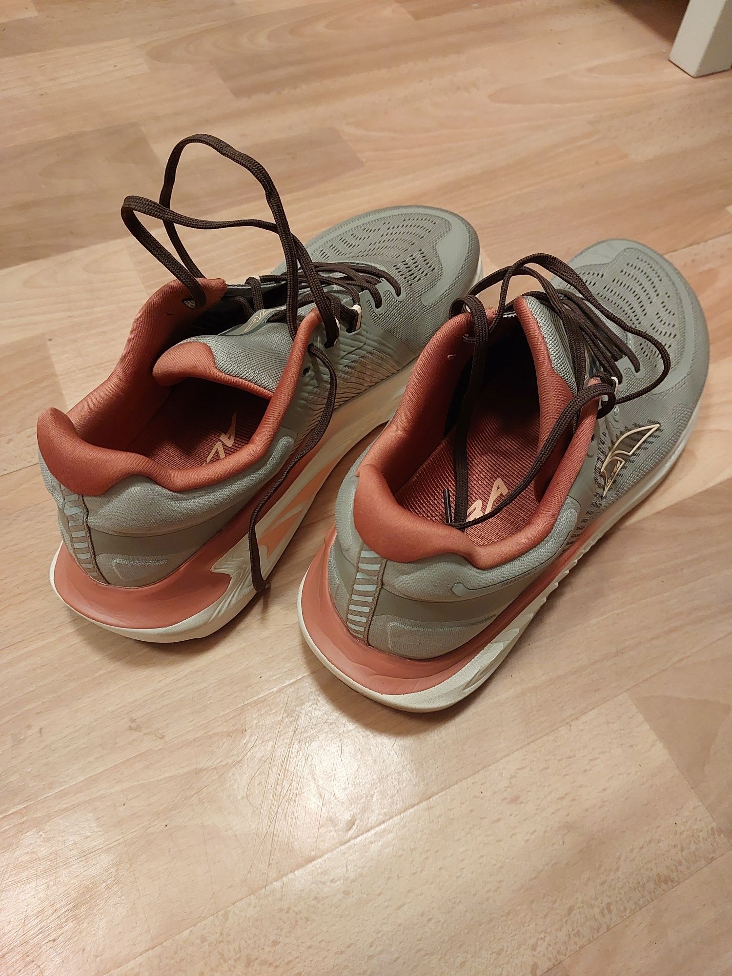 Кроссовки Altra Paradigm 7 размер 44.5