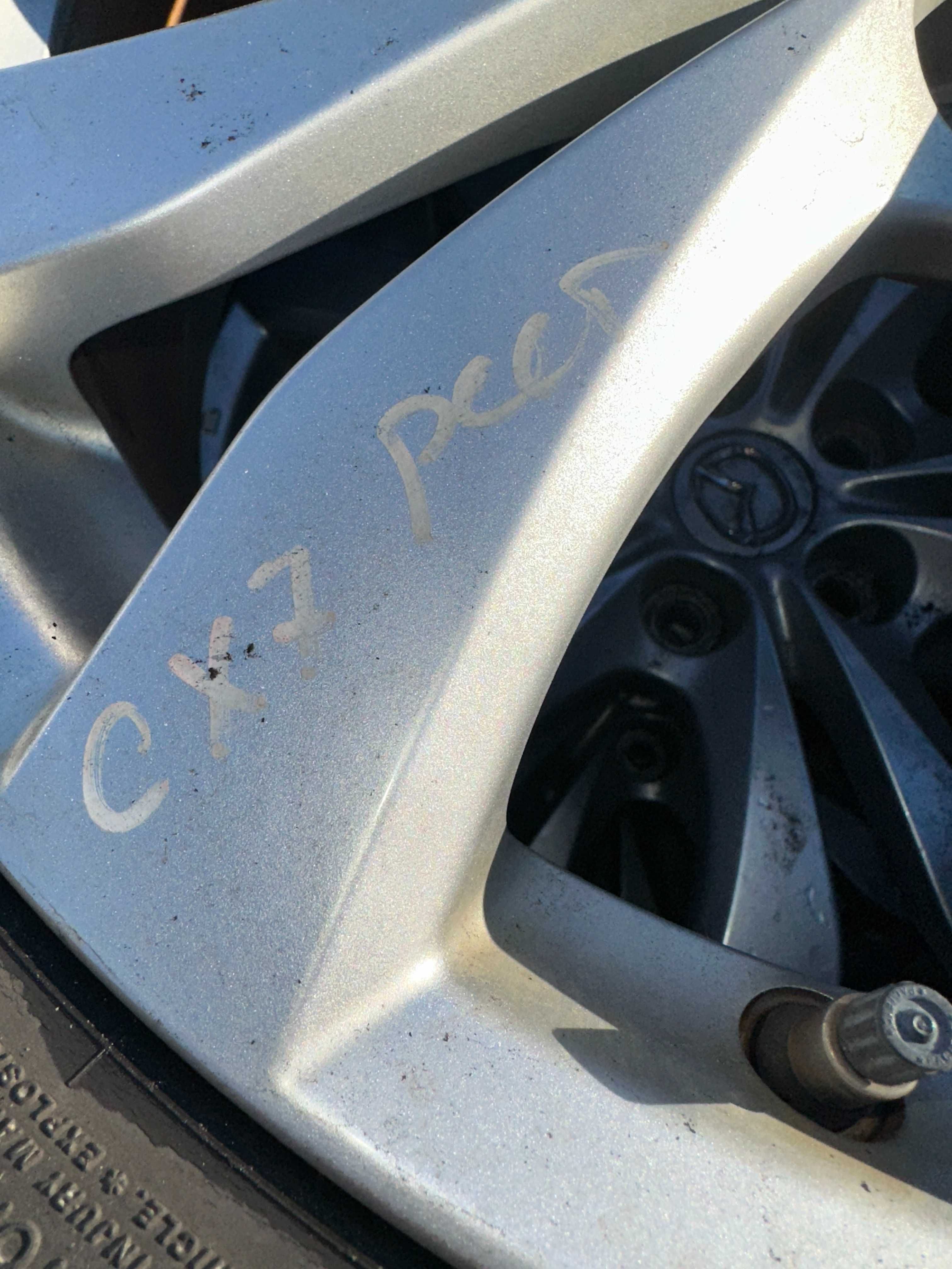 Диски с резиной на Mazda CX-7, Yokohama 235/60 R18, 5/114.3 из Японии