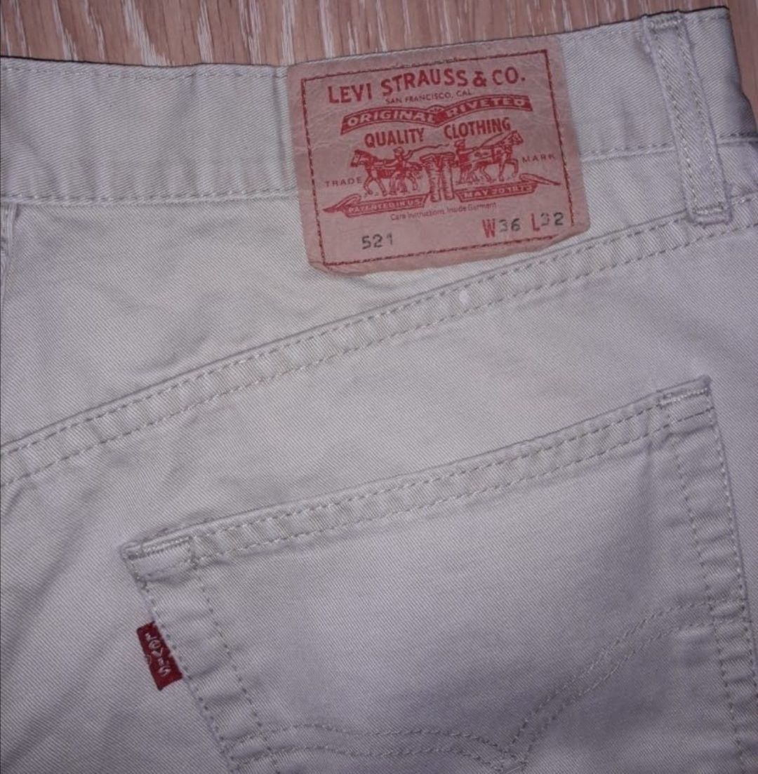 Фирменные джинсы Levi's 521