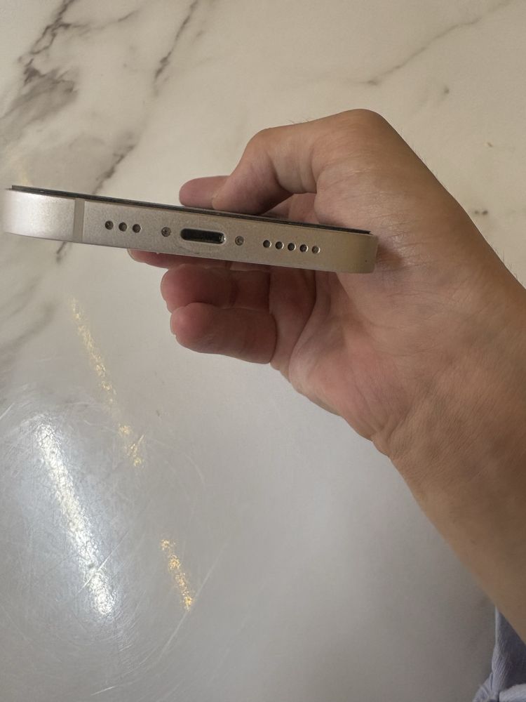 Iphone 13 белый идеалный сост