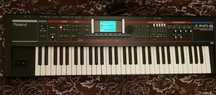 Продам синтезатор Roland Juno G