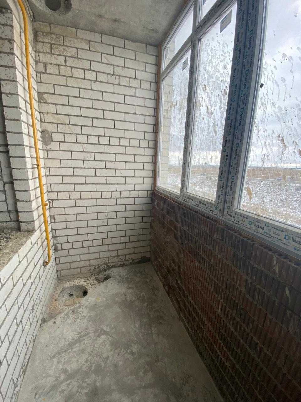 Продам черновую 1 к.кв. на Батысе