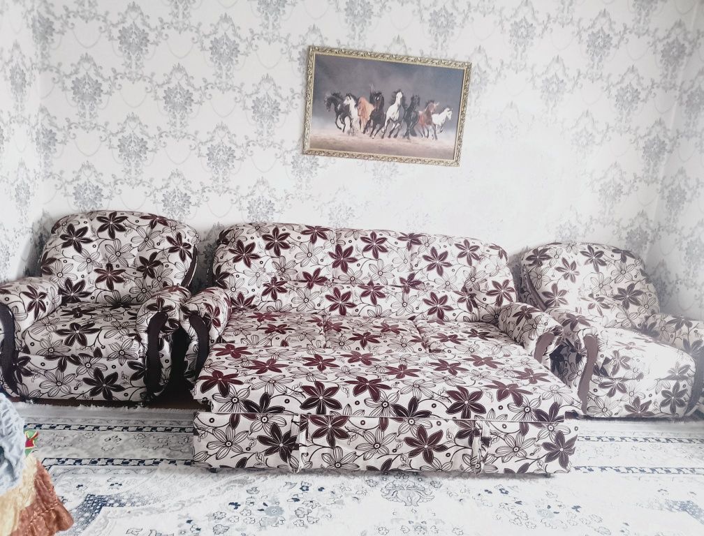 Диван кресло сатылады жагдайы жаксы.
