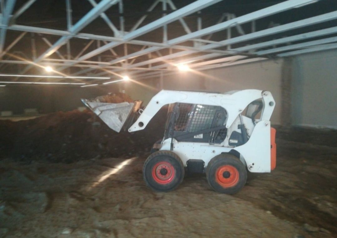 Аренда, услуги минипогрузчика BobCat S300