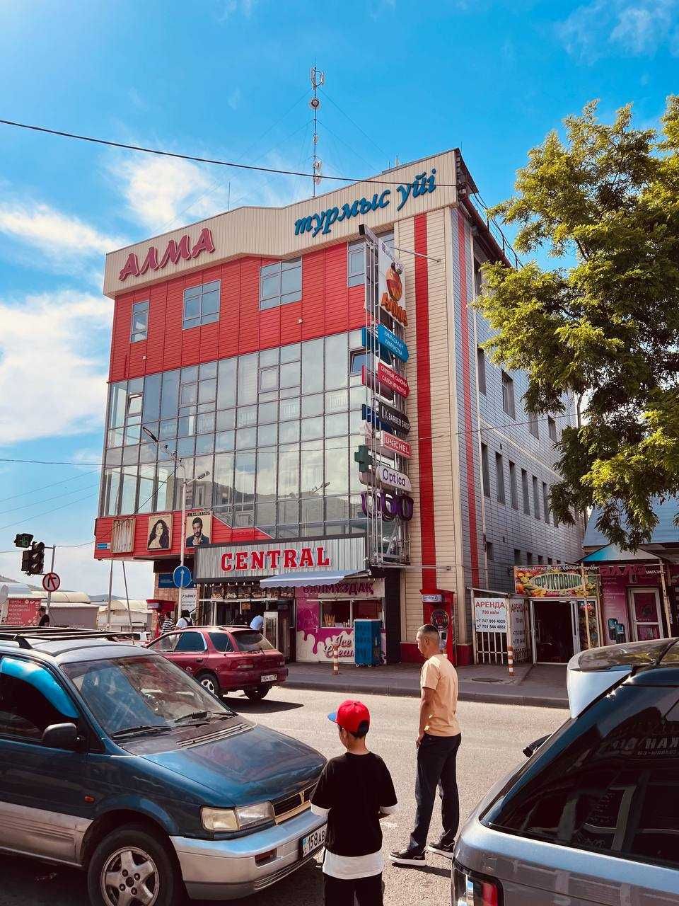 Сдам в аренду салон красоты, 320 м², г. Есик, ТРЦ «АЛМА»