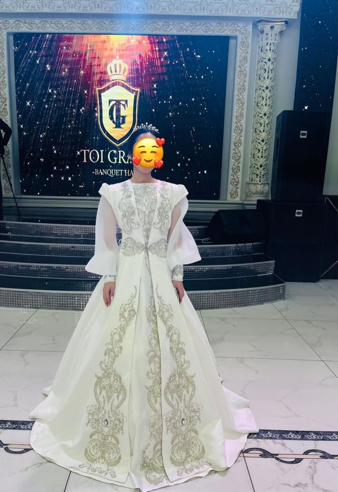 Қыз ұзату көйлегі сатылады