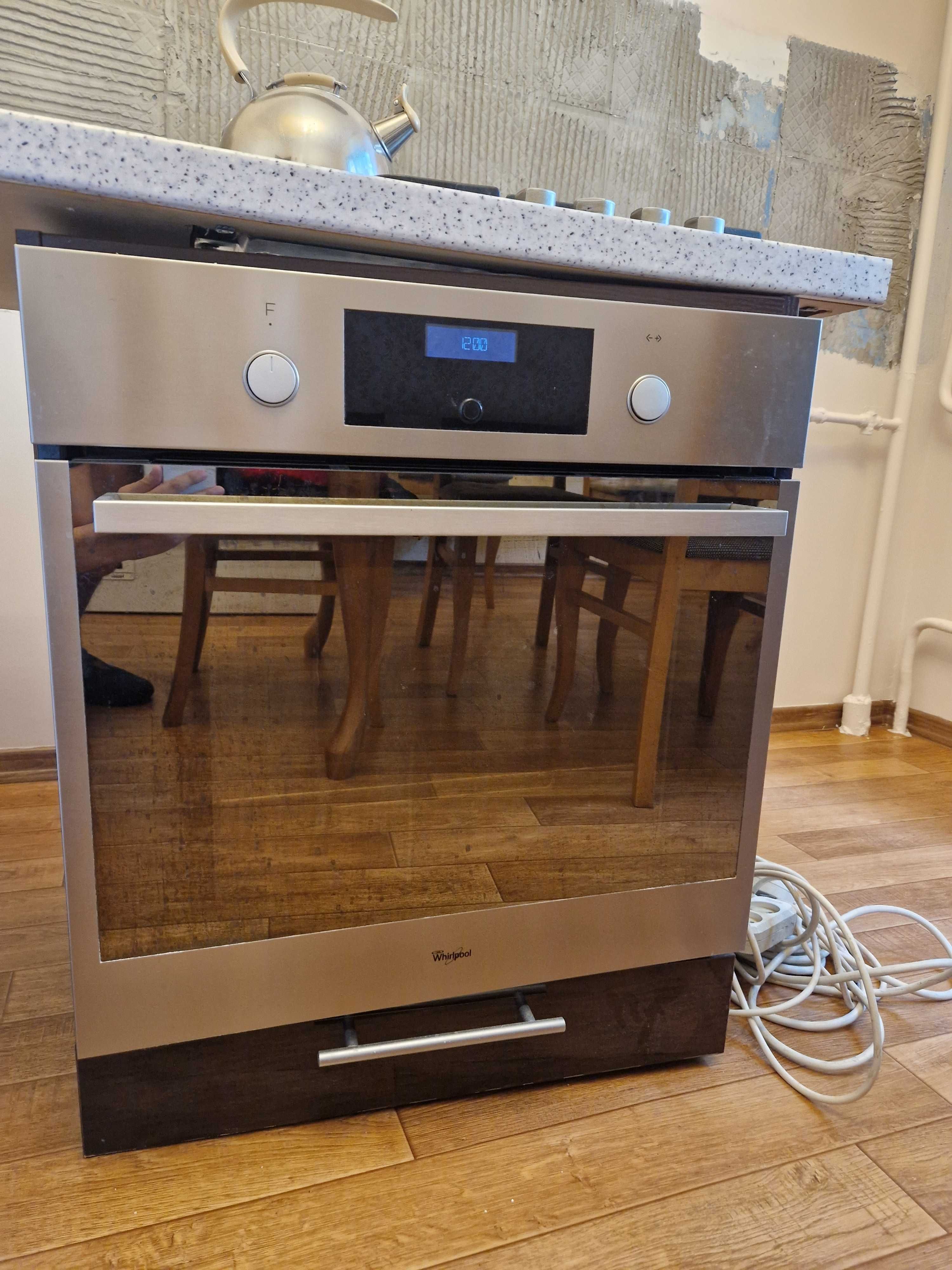 Продается встраиваемый электрический духовой шкаф Whirlpool