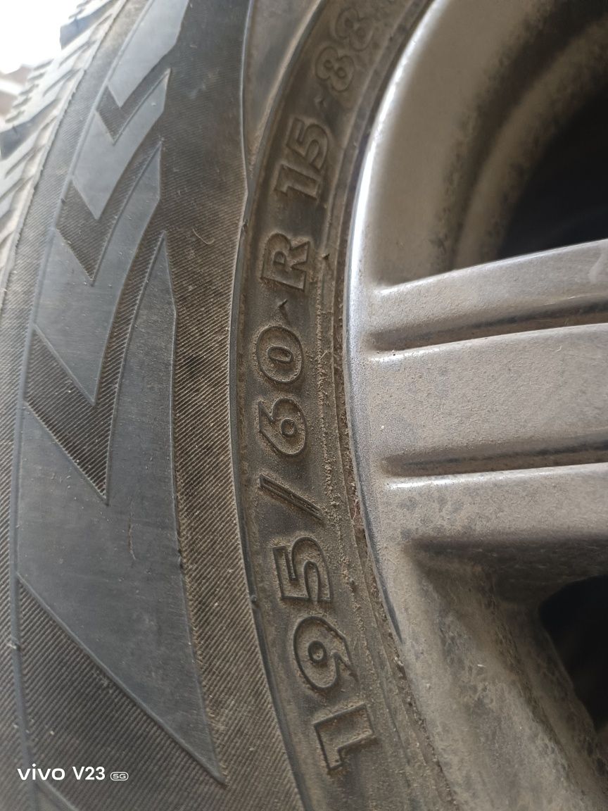 Зимние Шины R15 5 штук