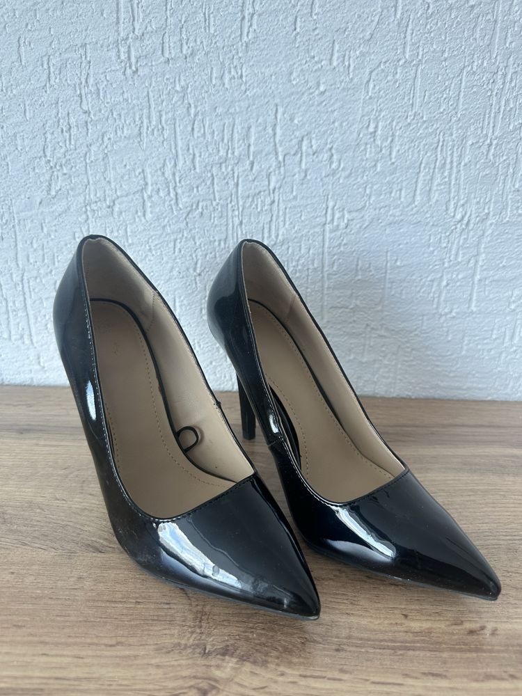 Продам туфли zara/baldi
