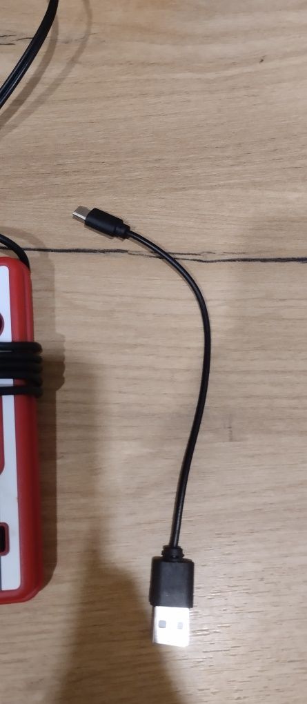 Продам портативную Приставку Sup 8 - Bit
