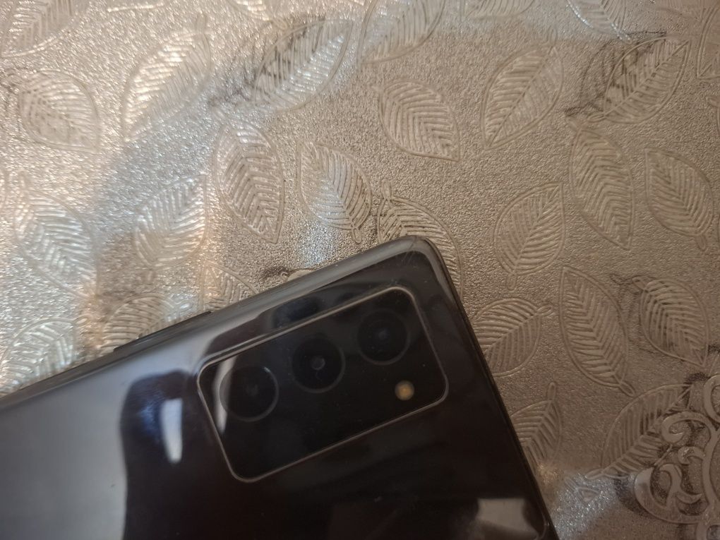 Samsung z fold 2