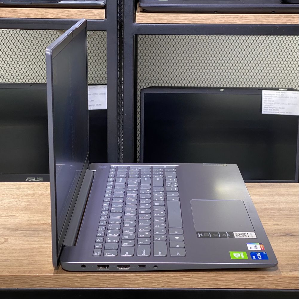 Ноутбук Lenovo Intel core i5-11/8GB/SSD512GB, 9555/A10