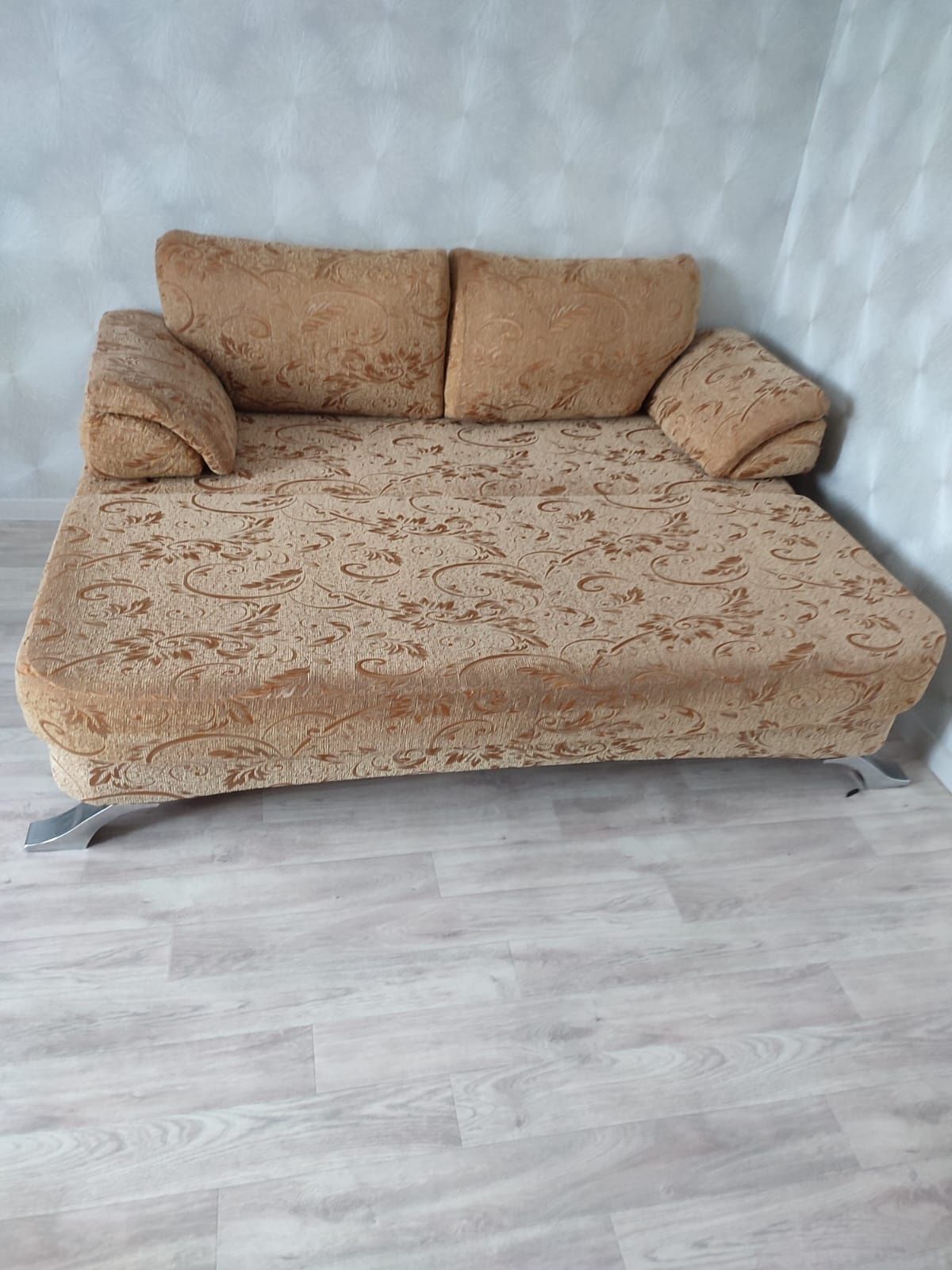 Мягкая мебель, диван