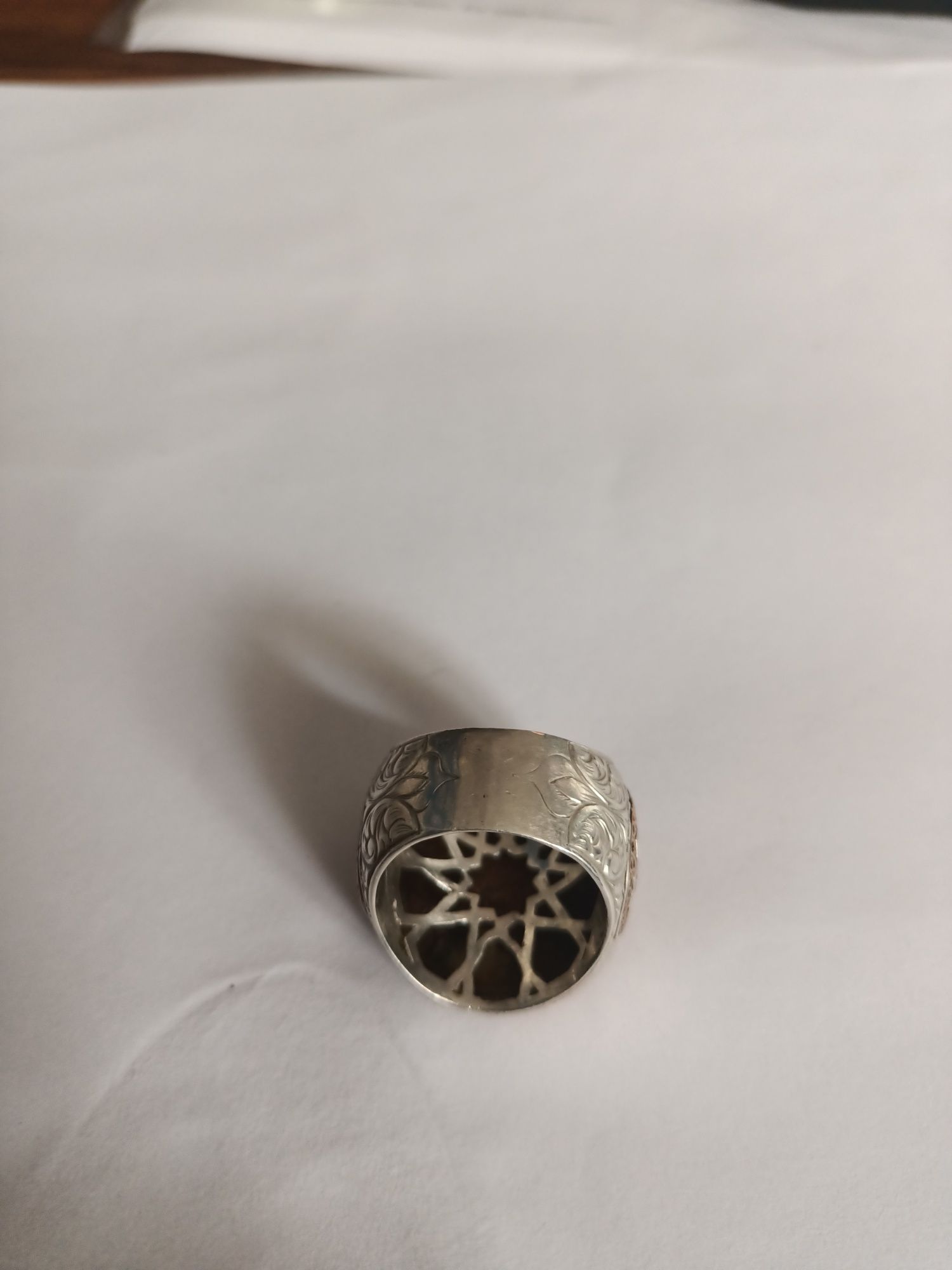 Продам серебро. Печатки мужскую.