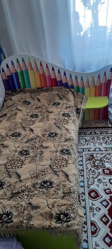 Продам детскую кровать