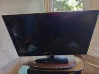 Телевизор lg продам