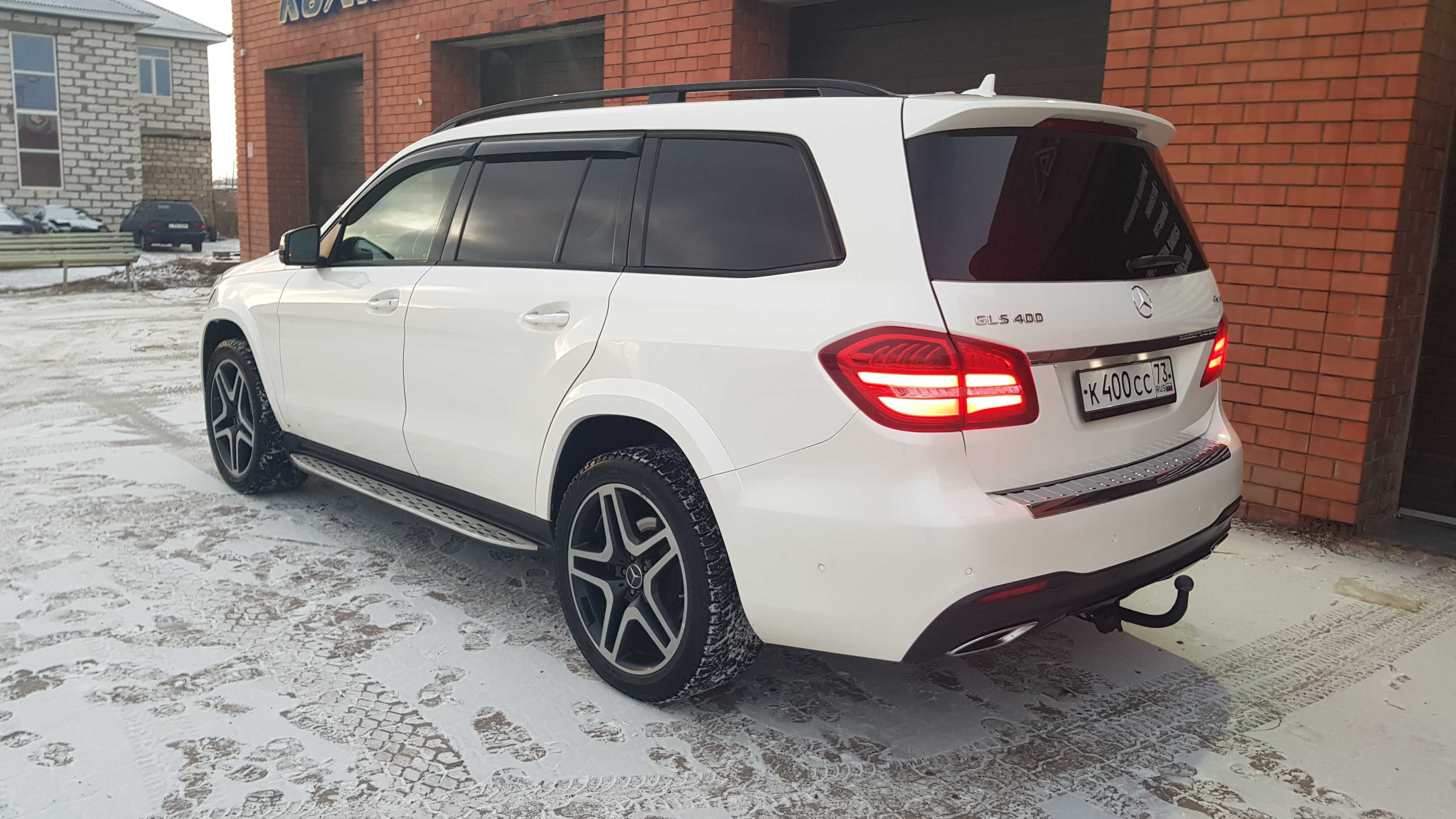 Mercedes-Benz GLS 400
