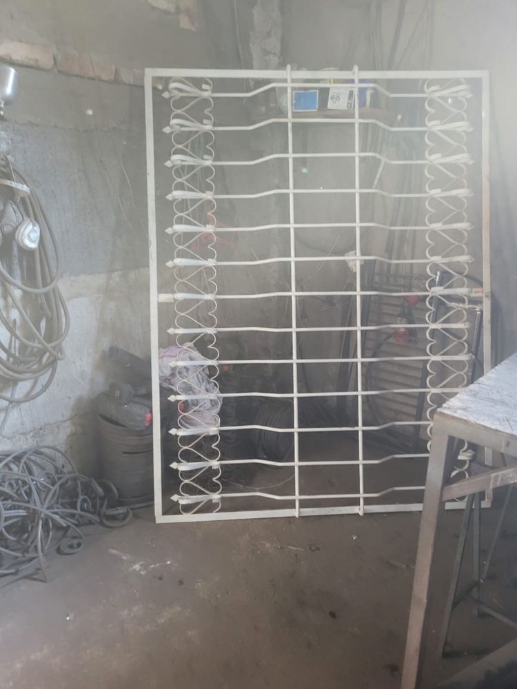 Продам решётки б/у