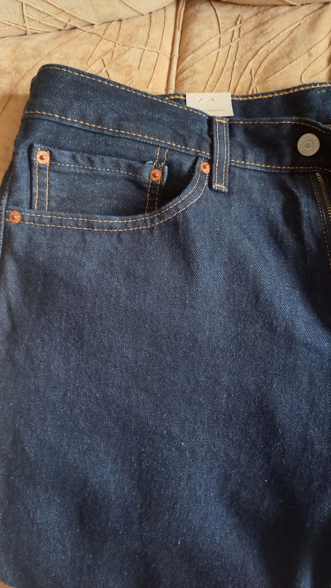 Продам мужские джинсы "Levi Strauss""