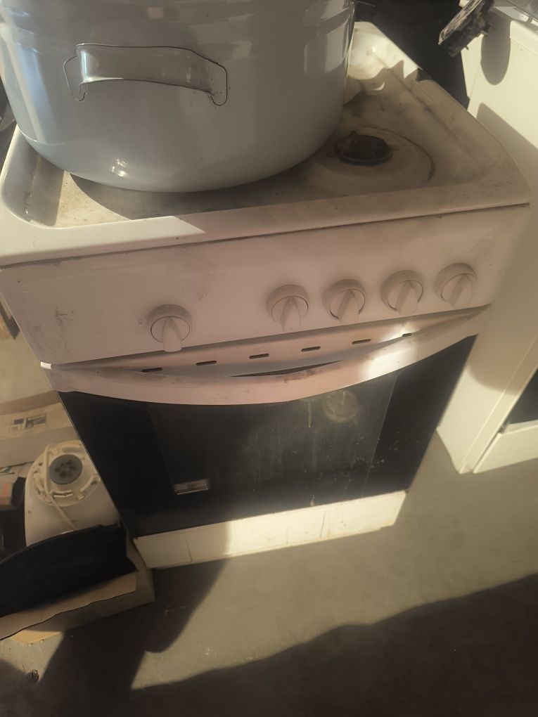 Продам плиты и стиральную машину