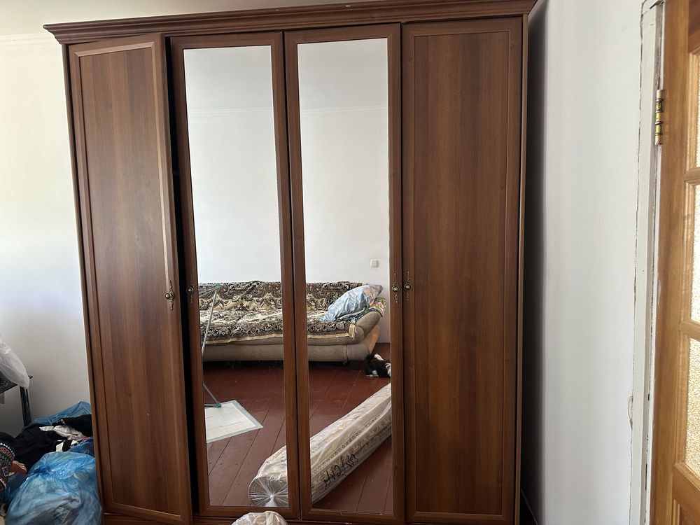 Продам  шкаф  для вещей