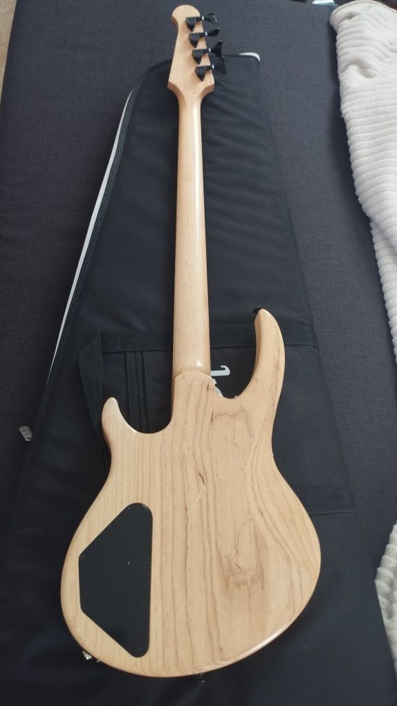 Бас гитара Gibson EB4