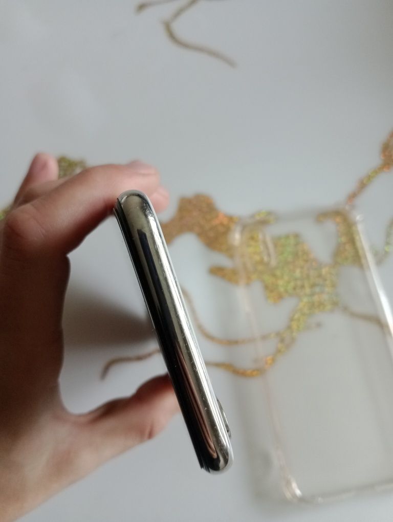 iPhone X 256 Gb продам