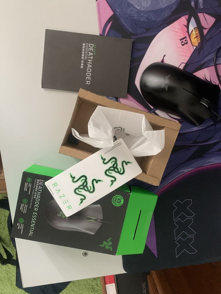 Продам игровую мышь Мышь Razer DeathAdder Essential